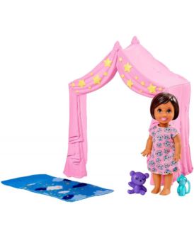 BARBIE SKIPPER LALKA Z NAMIOTEM I KOCYKIEM FXG97