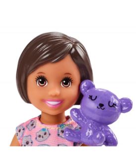 BARBIE SKIPPER LALKA Z NAMIOTEM I KOCYKIEM FXG97
